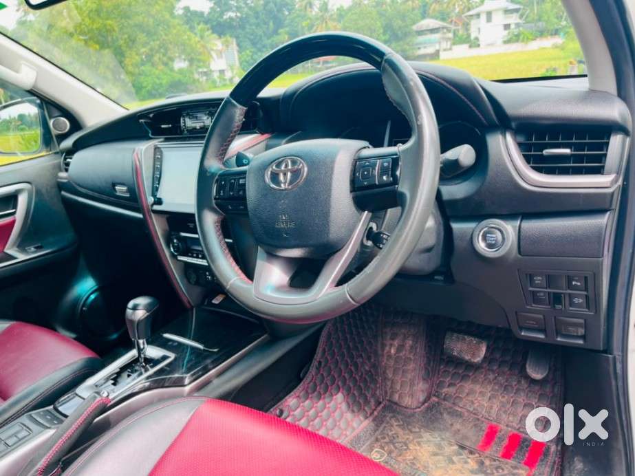 Toyota Fortuner Legender 4x2 At 2.8, 2022, Diesel
