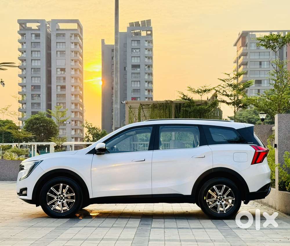 Mahindra Xuv700 2.2 Ax 7 Diesel At Luxury Pack Str, 2025, Diesel
