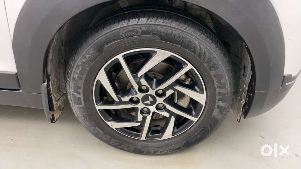 Mahindra Xuv 3xo Ax5l 1.2 Petrol At, 2024, Petrol
