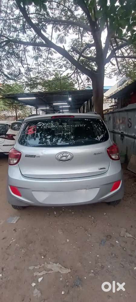 Grand I10 Sportzzz 2015 Model