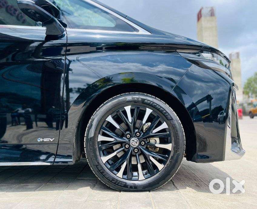 Toyota Vellfire Vip – Executive Lounge, 2025, Petrol