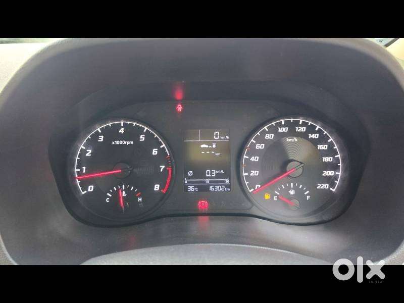 Hyundai Verna, 2023, Petrol