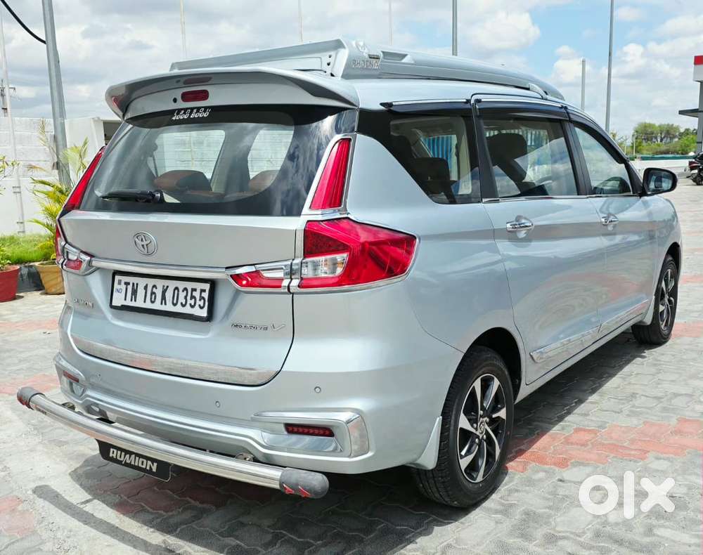 Toyota Rumion V Mt, 2023, Petrol