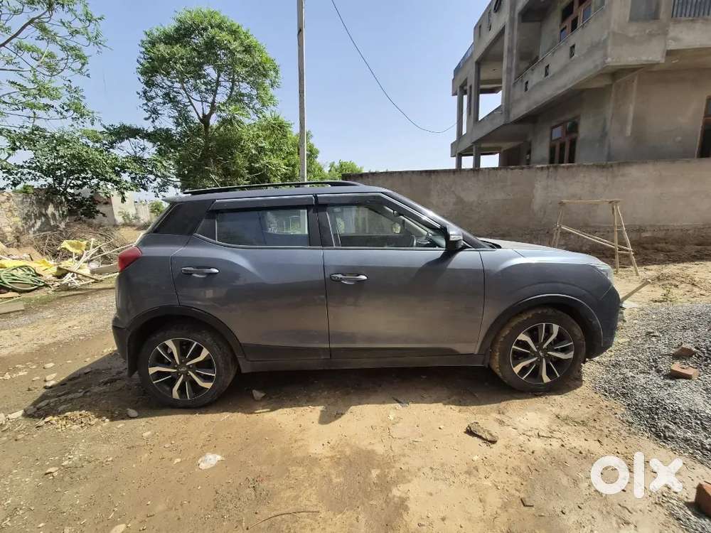 Mahindra Xuv300 Petrol + Cng 2022