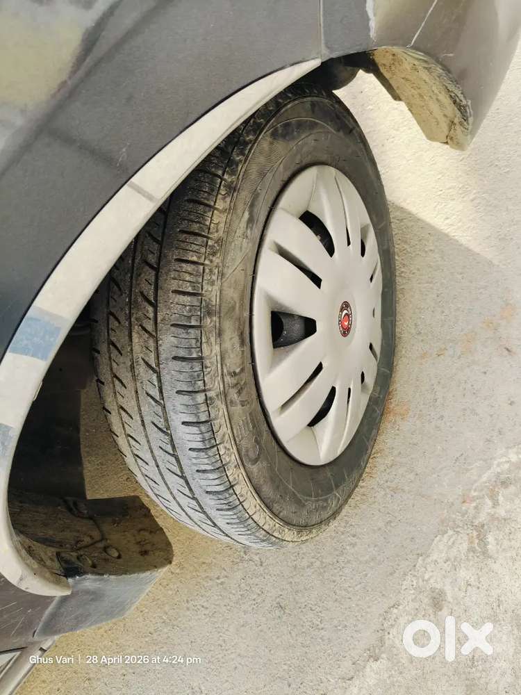 Car Me Koi Kami Nahi Bilkul Ok Tyre Bhi Sahi Hai Abhi