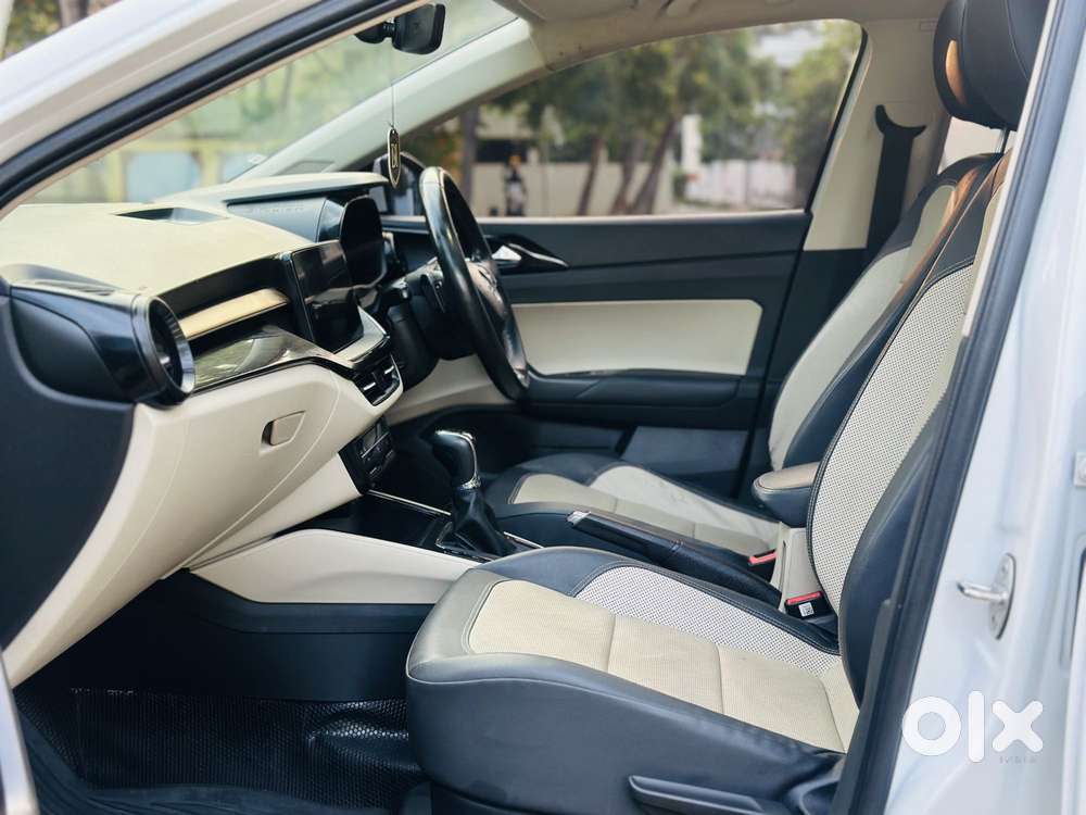 Skoda Slavia 1.5 Tsi Style At, 2022, Petrol