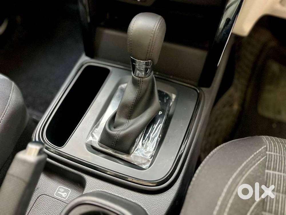Mahindra Thar Roxx Mx3 Petrol At 2wd, 2025, Petrol