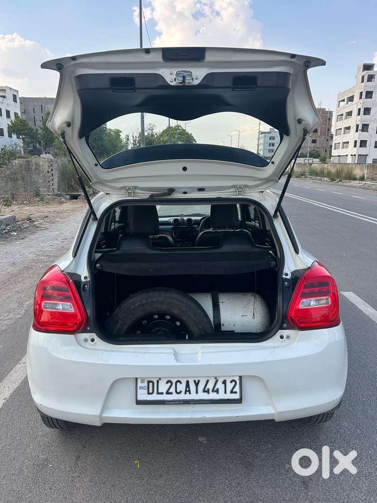 Maruti Suzuki Swift Vxi + Manual, 2018, Cng & Hybrids