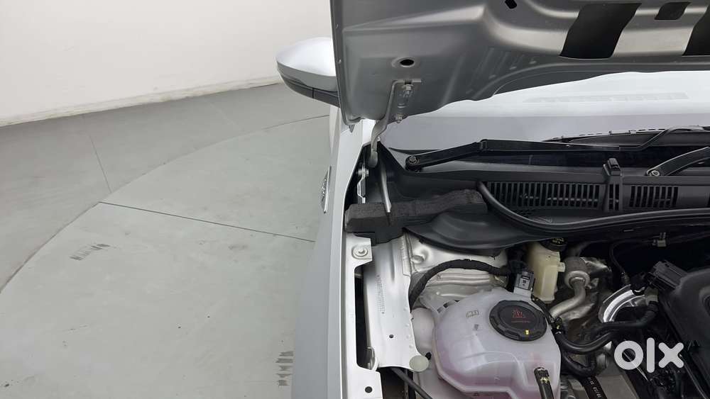 Skoda Slavia Ambition 1.0l Tsi Mt, 2023, Petrol