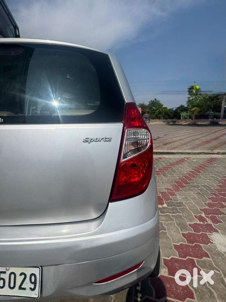 Hyundai I10 2017 Petrol 77000 Km Driven