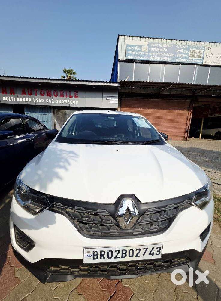 Renault Triber Rxl, 2024, Petrol