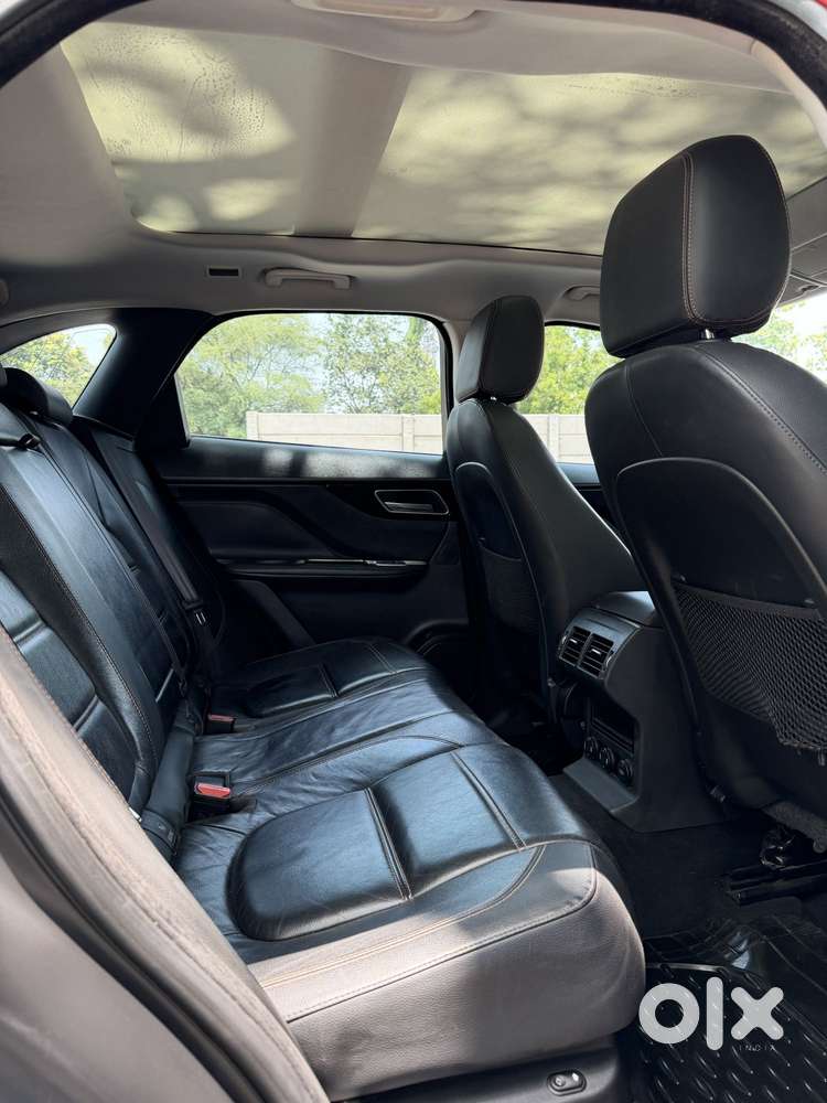 Jaguar F-pace Pure 2.0 Awd, 2018, Diesel