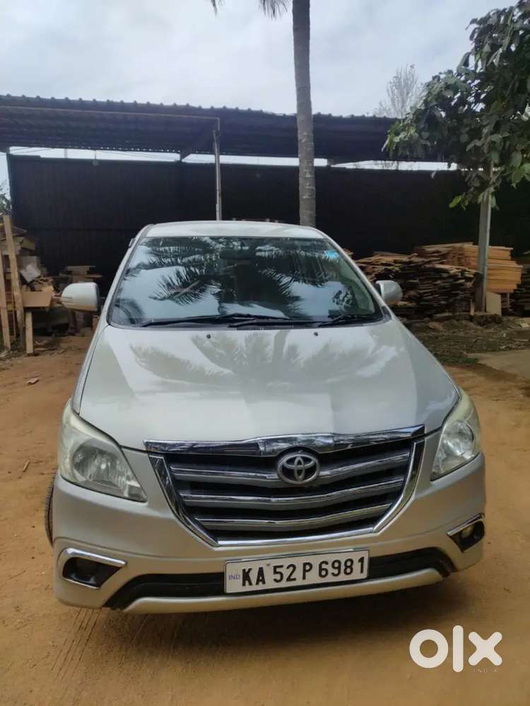 Toyota Innova 2015 Diesel Well Maintained