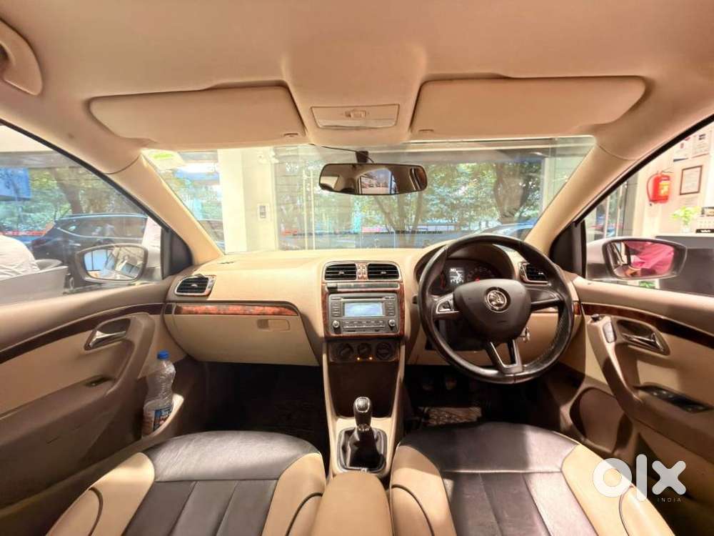 Skoda Rapid 1.6 Mpi Ambition, 2015, Petrol