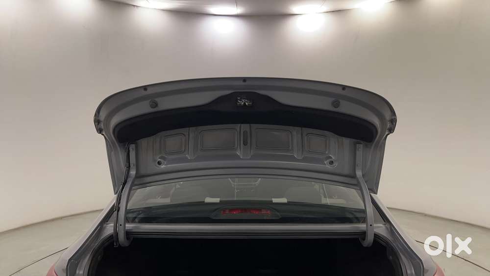 Hyundai Verna [ ] Fluidic 4s 1.6 Crdi Sx (o) At, 2018, Petrol