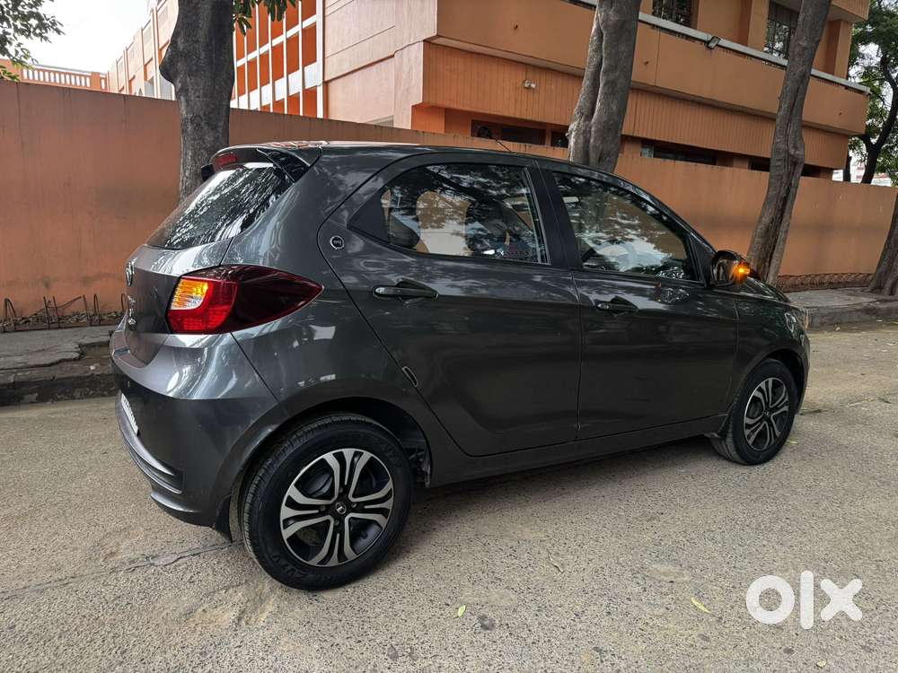 Tata Tiago 1.2 Revotron Xt (o), 2023, Petrol