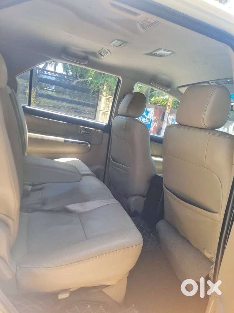 Toyota Fortuner 4x2 Manual, 2014, Diesel
