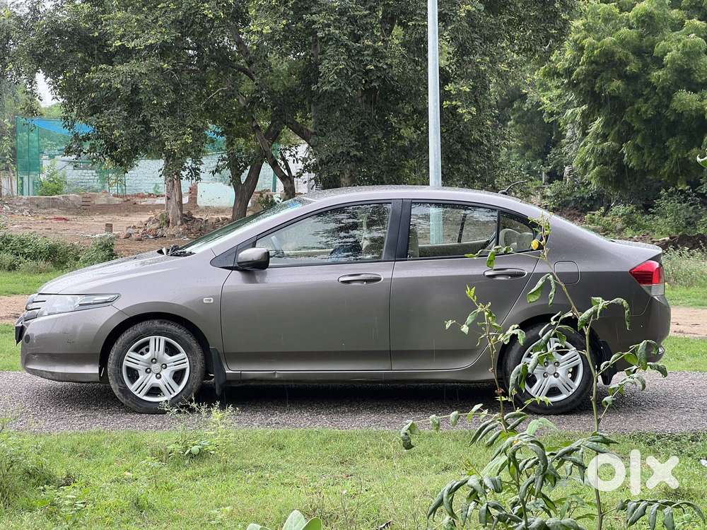 Honda City 1.5 E Mt, 2011, Petrol