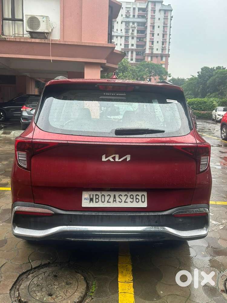 Kia Carens Luxury Plus With Sunroof Top Model Car