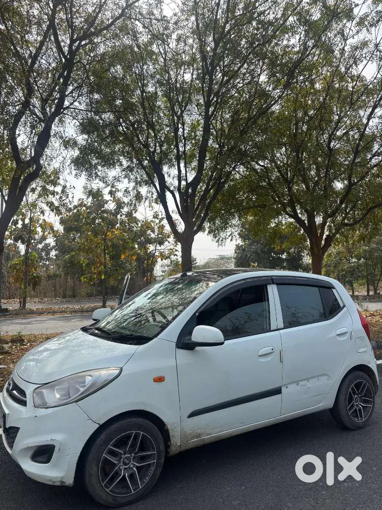Hyundai I10 2012last December Petrol +cng  98000 Km Driven