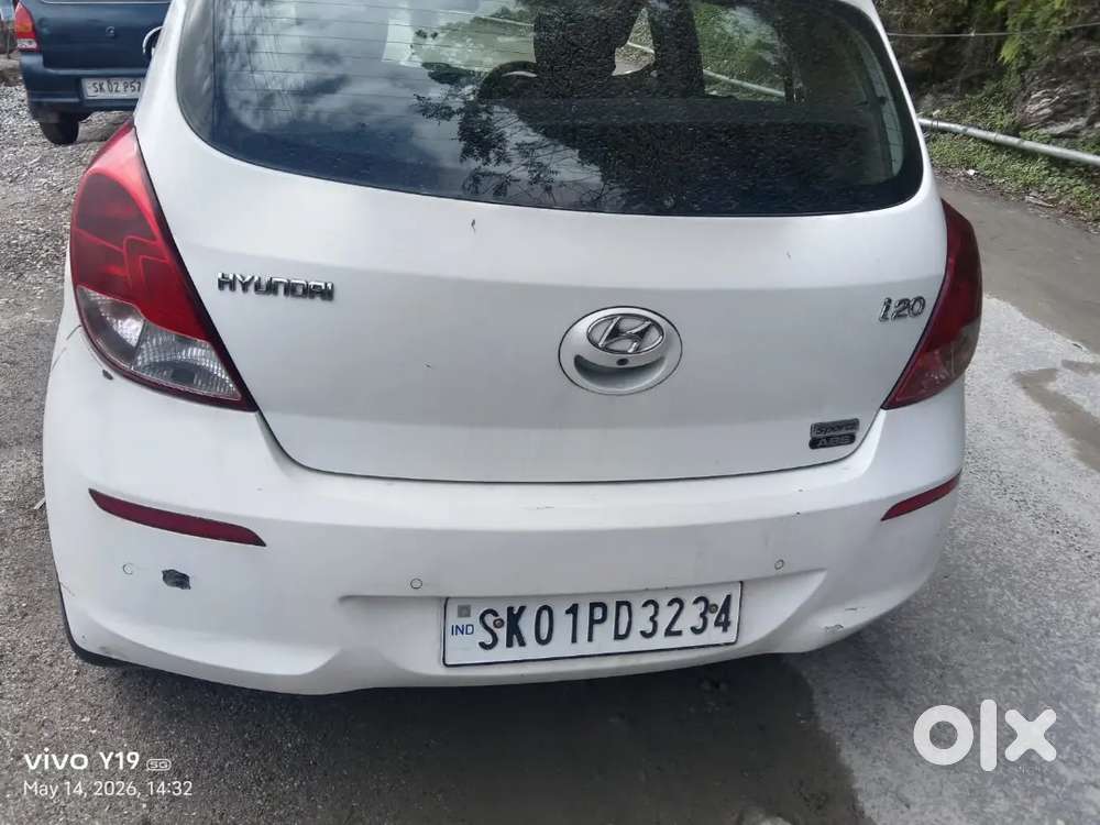 Hyundai I20 2013 Petrol 450000 Km Driven Abs
