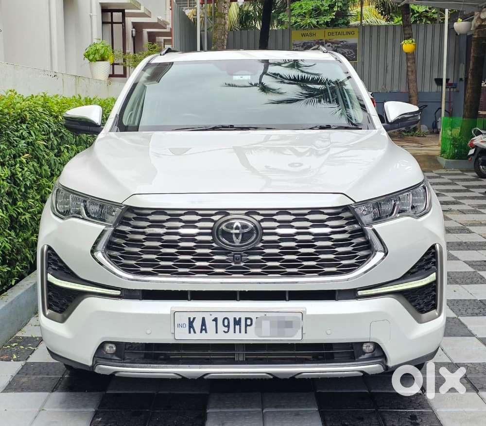 Toyota Innova Hycross 2024 Petrol Automatic