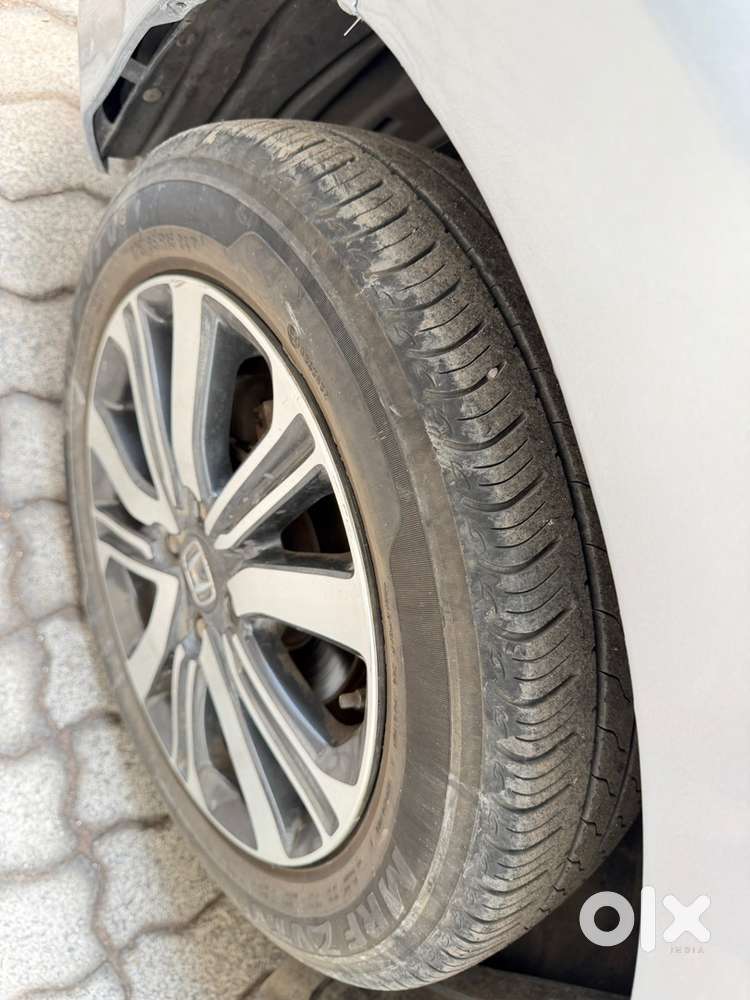 Honda Amaze Petrol 2022 Model, Km Driven