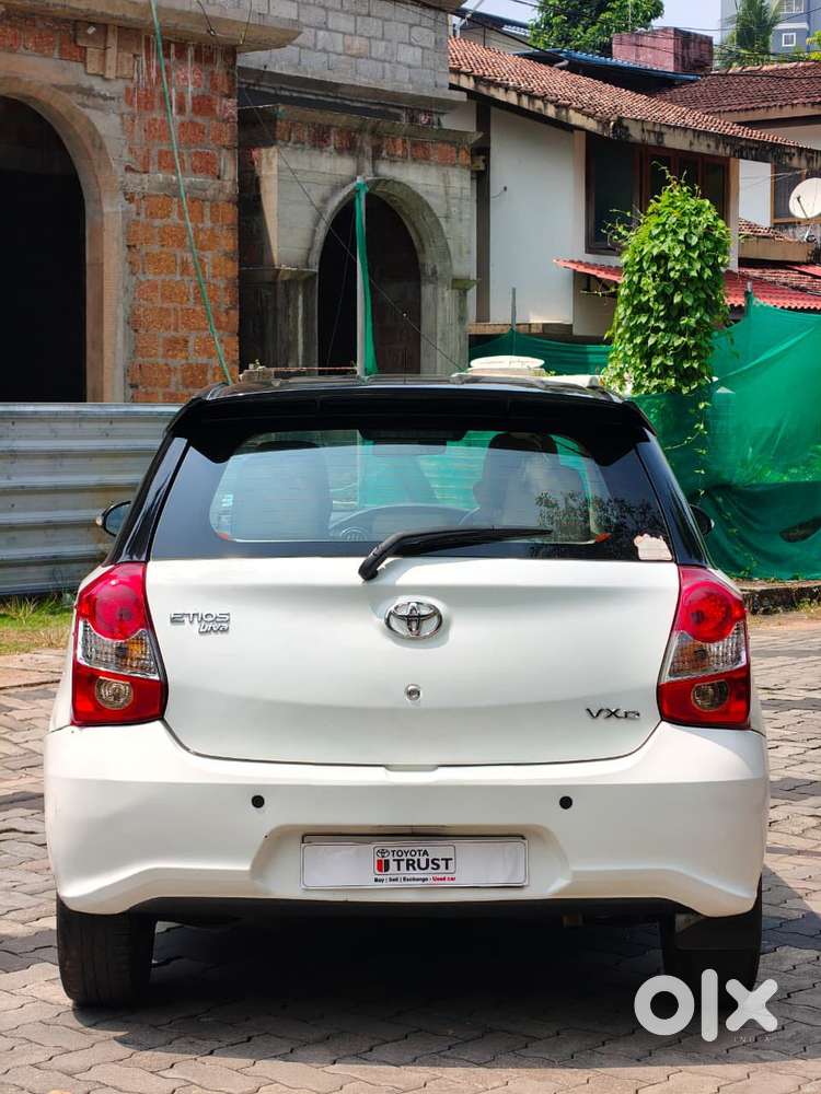 Toyota Etios Liva Vxd Dual Tone, 2019, Diesel