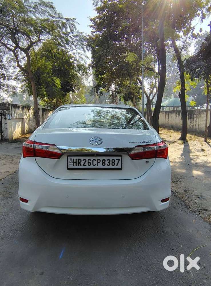 Toyota Corolla Altis 2013-2017 G At, 2015, Petrol