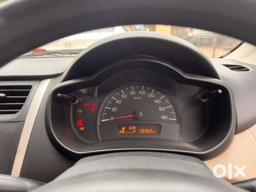 Celeio White Colour Non Accident Car Company Record