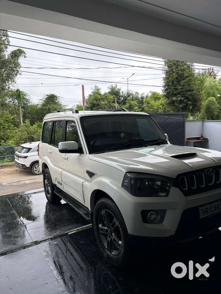 Mahindra Scorpio Classic 2019