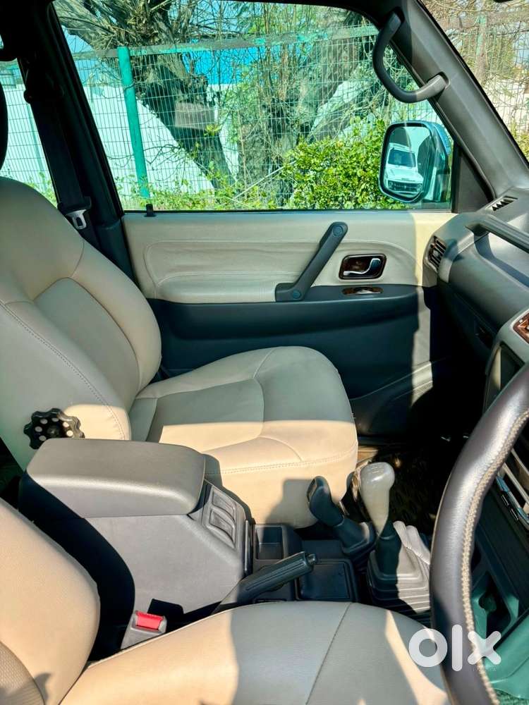 First Owner,chandigarh No,2007 Model ,imported  Pajero,1,27,000km