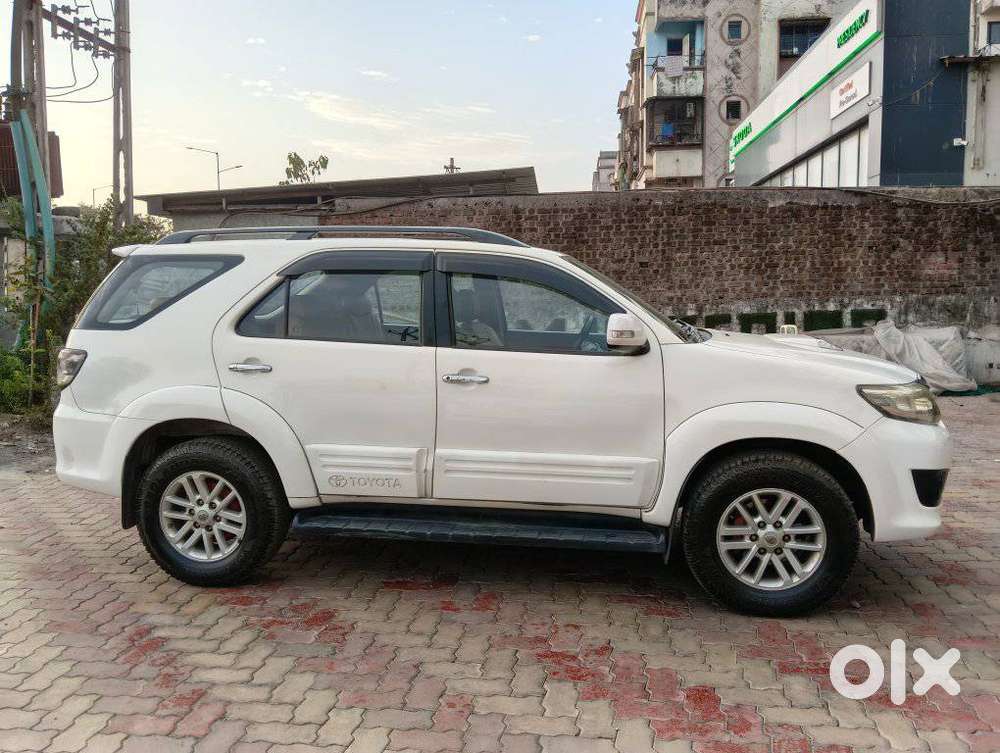 Toyota Fortuner 3.0 4x2 Mt, 2012, Diesel