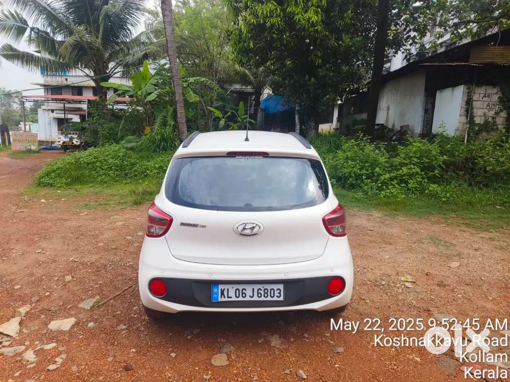 2019 Garnd I10 Low Km Well Maintained Good Condition New Tyres
