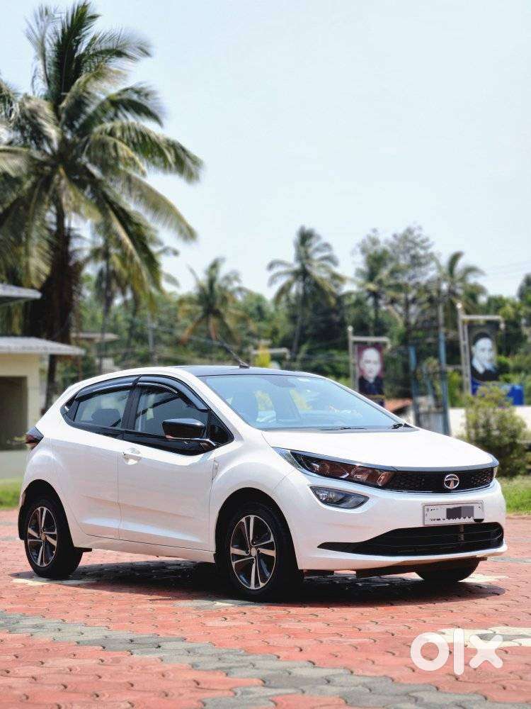 Tata Altroz Xz, 2022, Petrol
