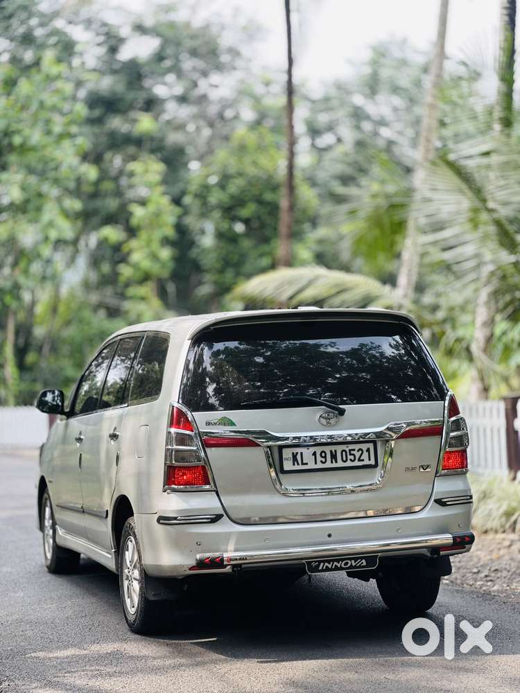 Toyota Innova 2.5 V 7 Str, 2012, Diesel