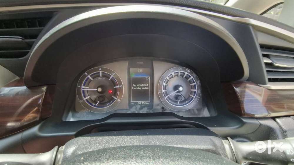 Toyota Innova Crysta 2.4 Vx Mt, 2016, Diesel