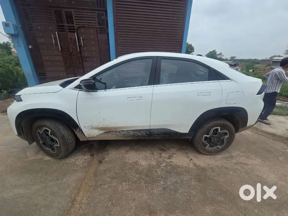 Tata Curvv 2025 Petrol
