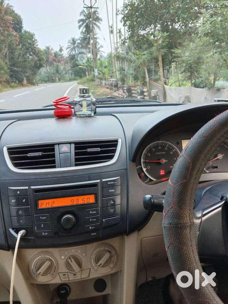 Maruti Suzuki Dzire 1.2 Vxi, 2012, Petrol