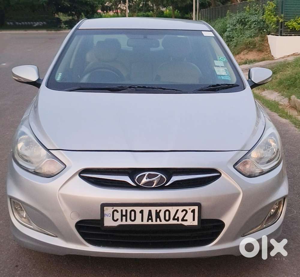 Hyundai Fluidic Verna 1.6 Vtvt Sx, 2011, Petrol