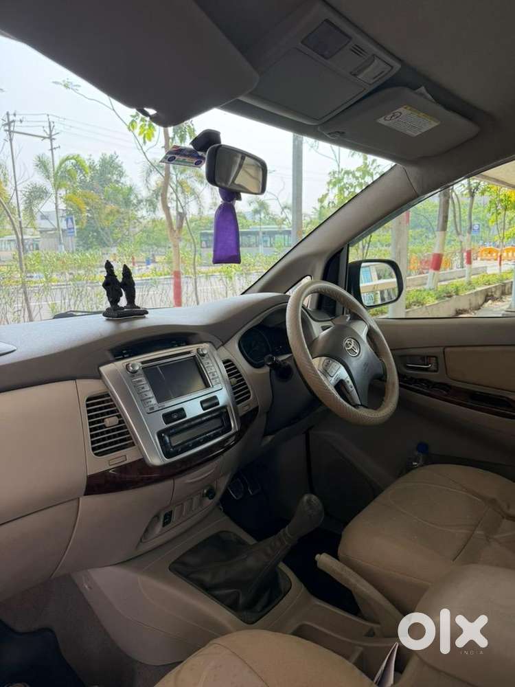 Toyota Innova 2013 Diesel Well Maintained