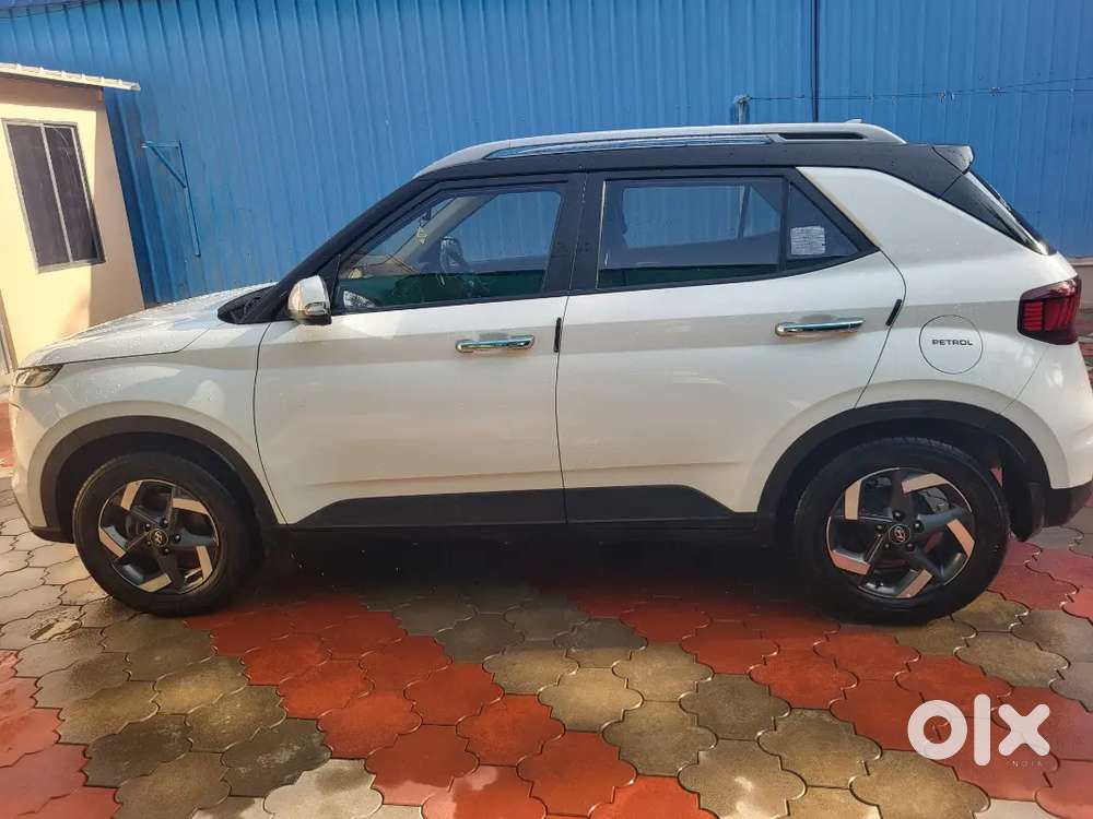 Hyundai Venue 2020 Petrol Good Condition