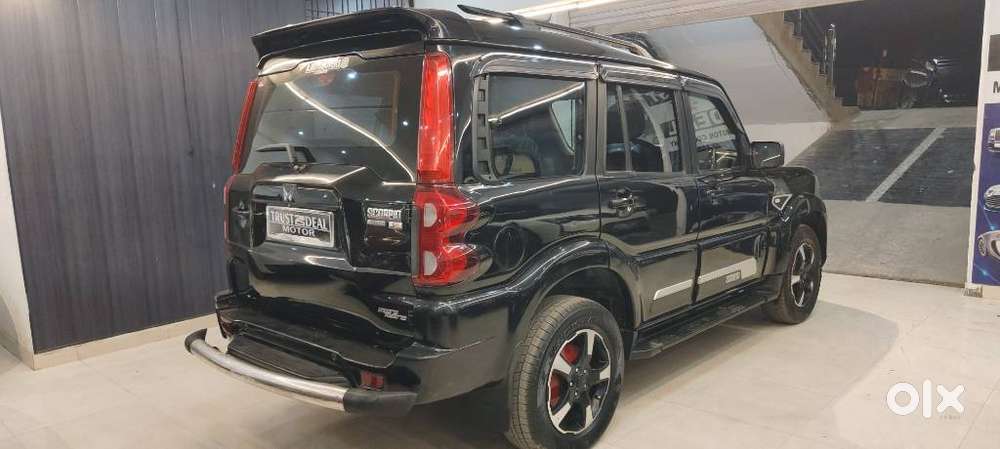 Mahindra Scorpio Classic 2.2 S 11 Mt 7 Str, 2022, Diesel