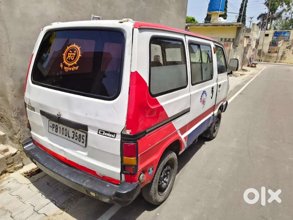 Maruti Suzuki Omni Ambulance 2012