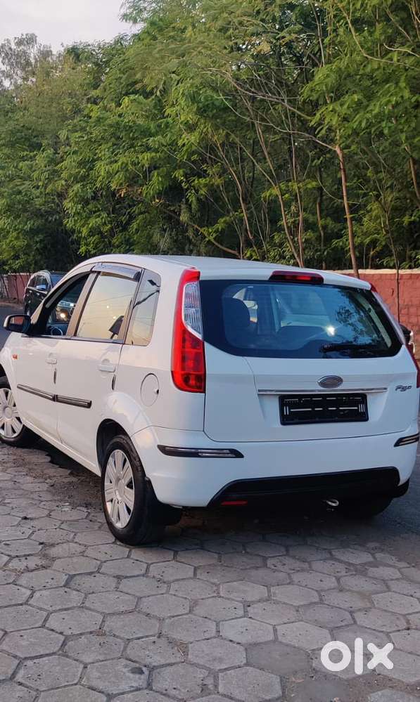 Ford Figo 2010-2012 Petrol Zxi, 2011, Petrol