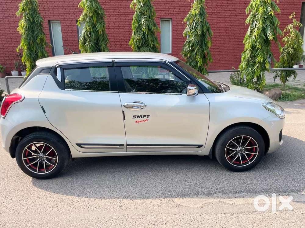Maruti Suzuki Swift Vxi, 2021, Petrol