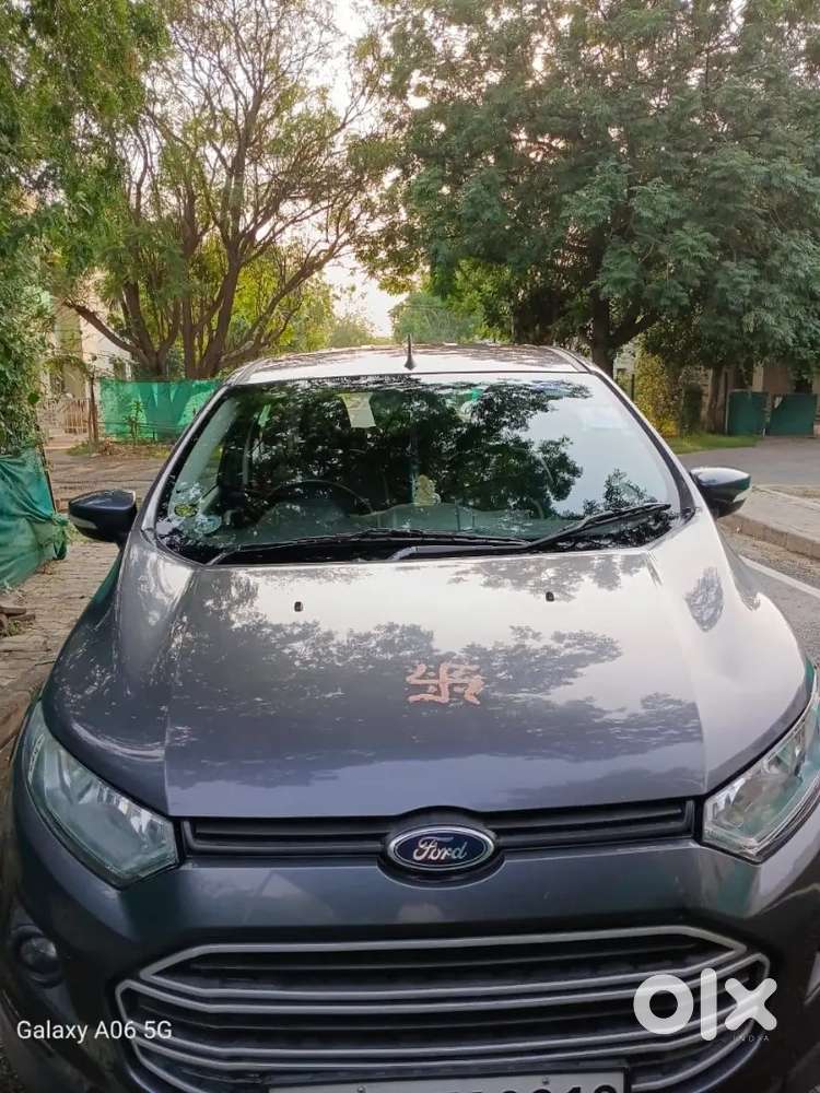 Ford Ecosport 2015 Petrol 82000 Km Driven