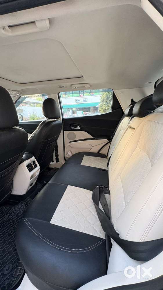 Mahindra Xuv 3xo Ax7 Diesel Mt, 2024, Diesel