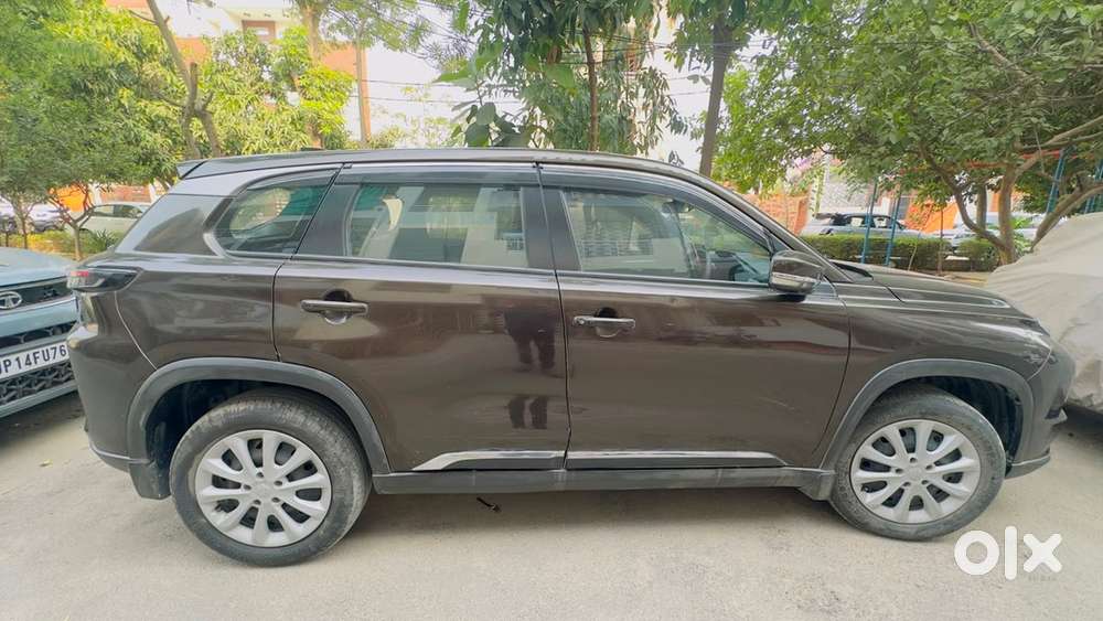 Maruti Suzuki Grand Vitara 2022 Petrol Well Maintained