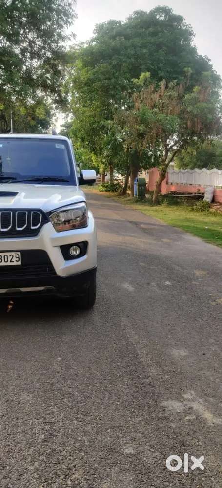 Mahindra Scorpio Classic 2018 Diesel 120000 Km Driven